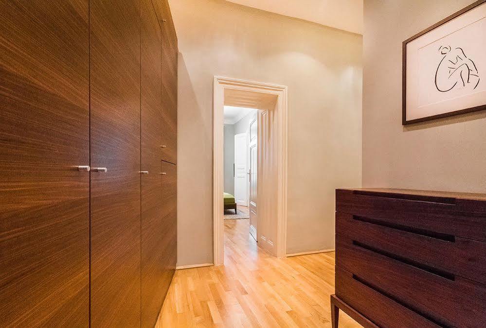 Abieshomes Serviced - Downtown Appartement